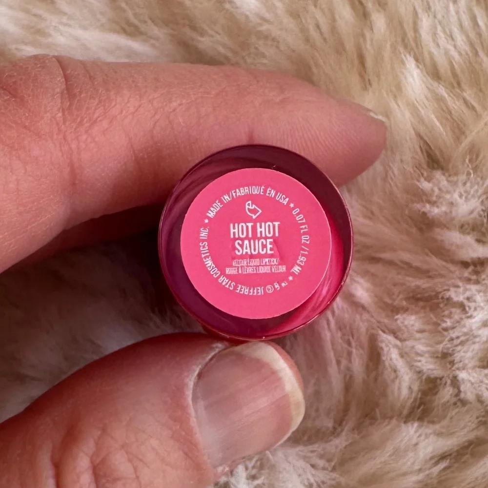 RARE NEW Mini Jeffree Star Liquid Lipstick - Hot Hot Sauce